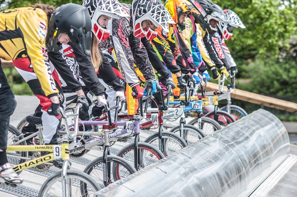 Race line-up